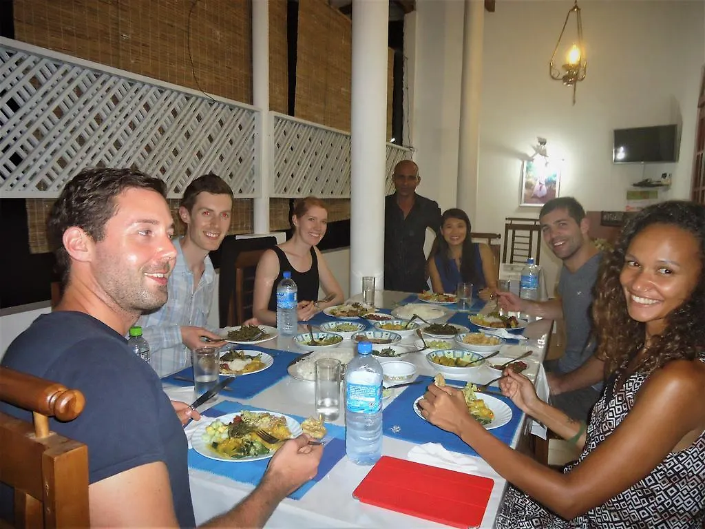 Kandyan White Holiday Homes 0*, Κάντι